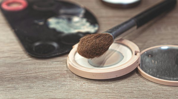 Élégance raffinée : découvrez comment les accessoires en perles élevent votre style contemporain !